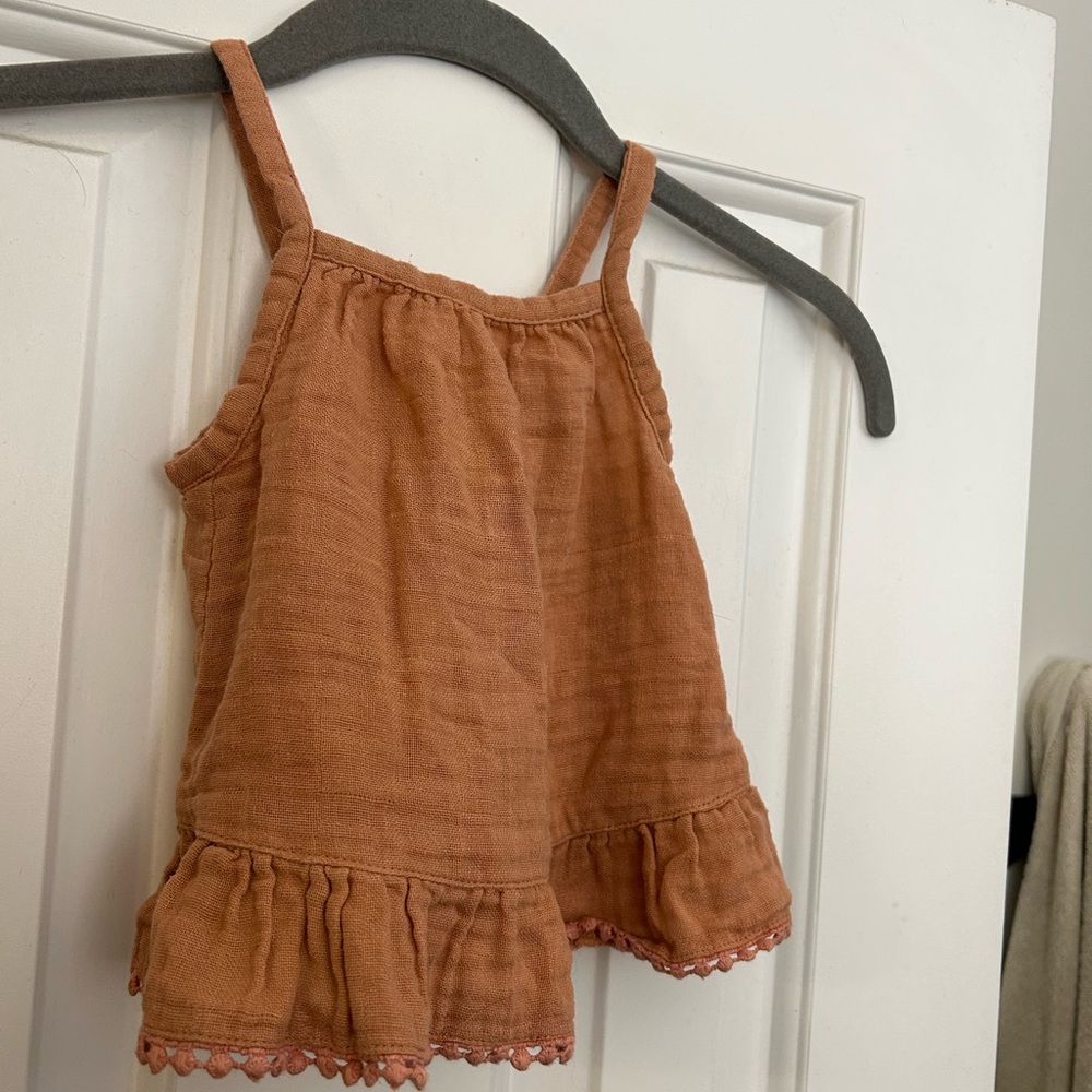 Jamie Kay Tan Ruffled Top - Picture 3 of 8